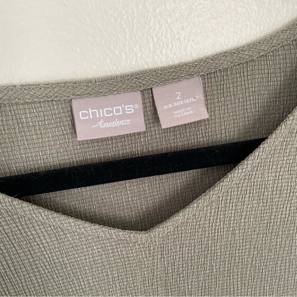 Chico's | Sage Green Short Sleeve Top | Size 2 (12-14) - Picture 8 of 10